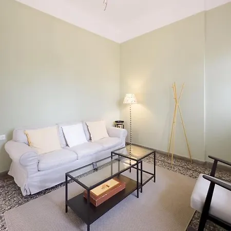 Bright & Cozy House Near Beach Афины Экстерьер фото