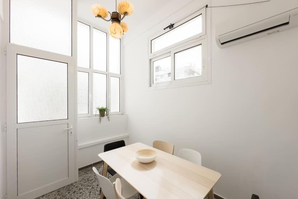 Дом отдыха Bright & Cozy House Near Афины