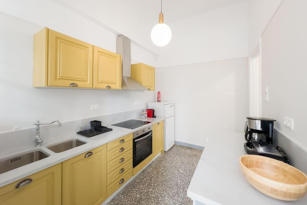 Дом отдыха Bright & Cozy House Near